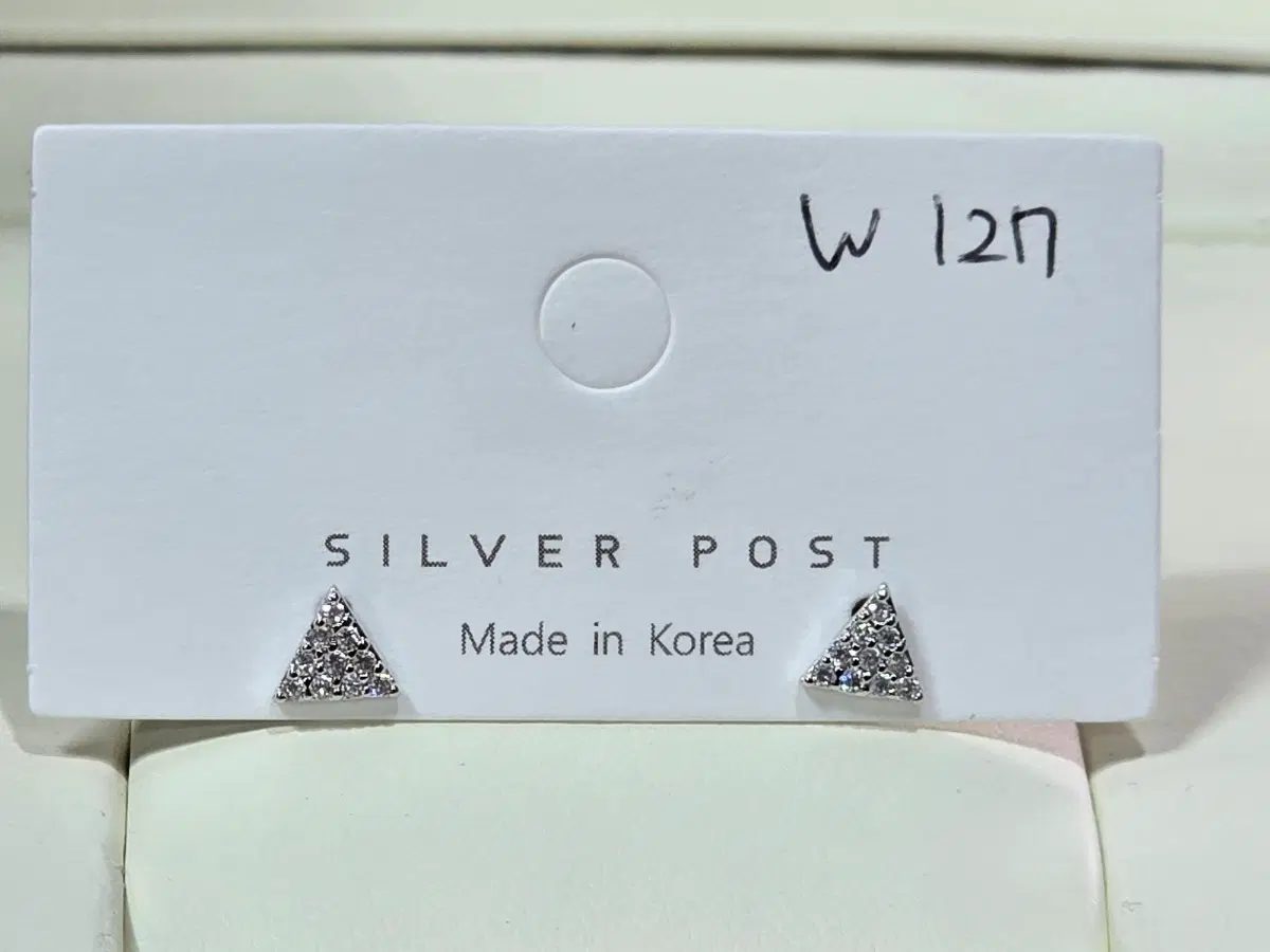 큐빅 삼각형 귀걸이
