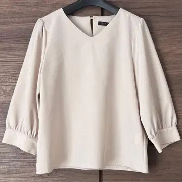 UNITED ARROWS V넥 쉬폰 블라우스 유나이티드 애로우즈
