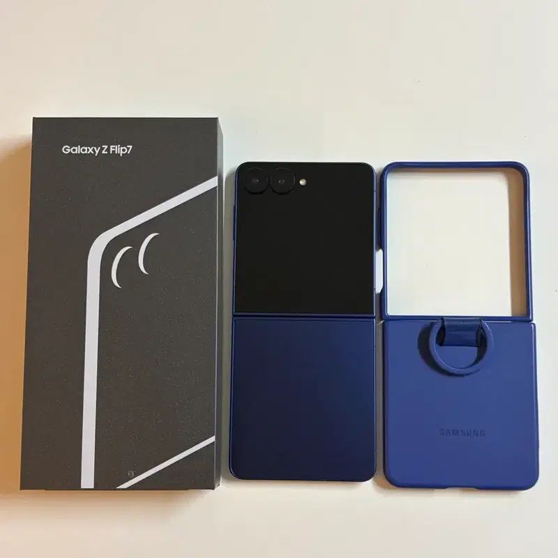 SS급상태 갤럭시 Z플립7 512GB 블루 쉐도우컬러 (풀박스 충전기 포함)