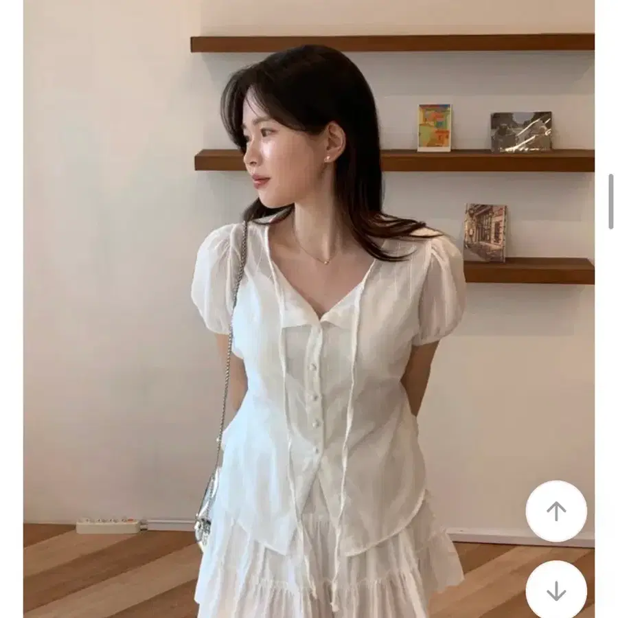 에이블리 블라우스