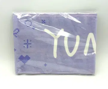ILLIT PRESS START in JAPAN YUNAH MUFFLER TOWEL