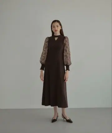 ANDRESD 슬리브 자수 드레스 브라운 M