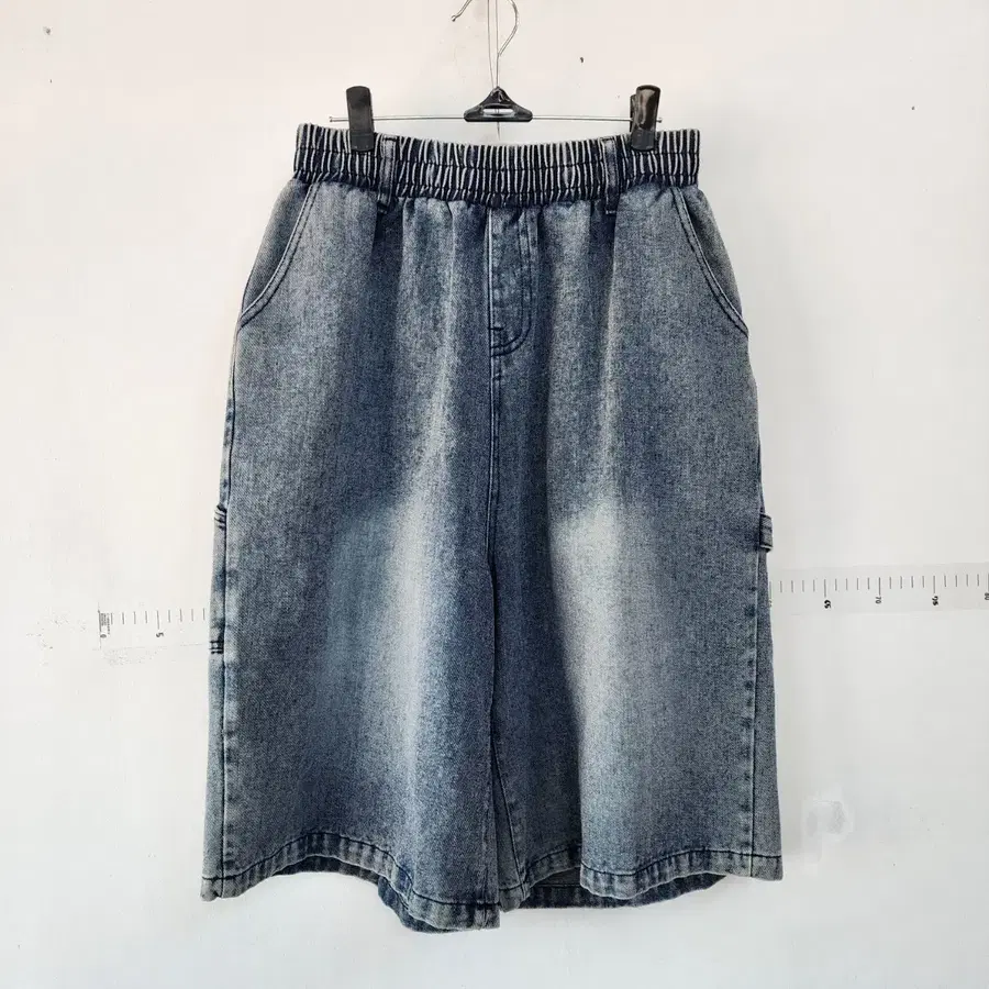 워싱 카펜더 버뮤다 데님 팬츠