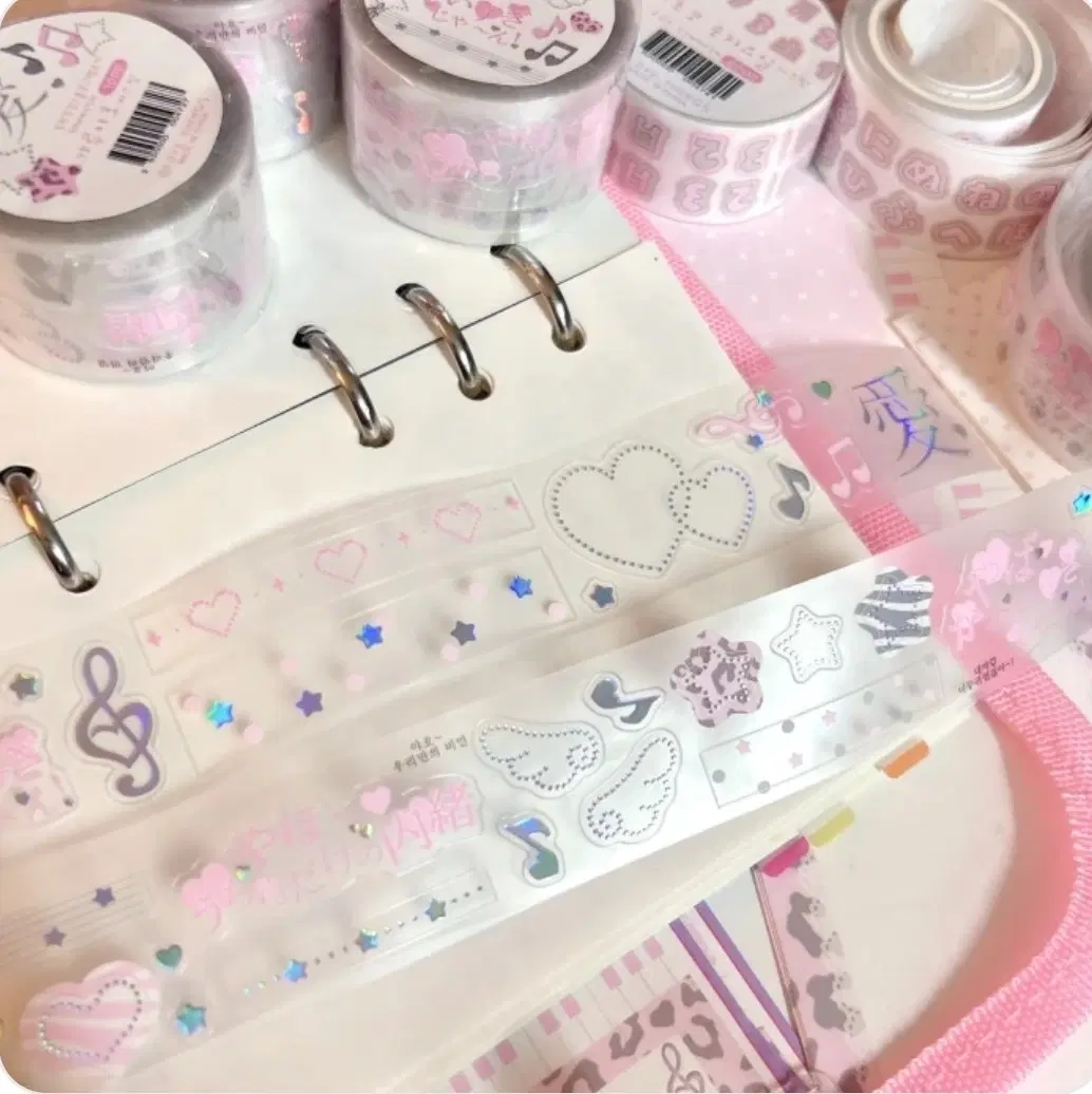 러브띵스 키스컷