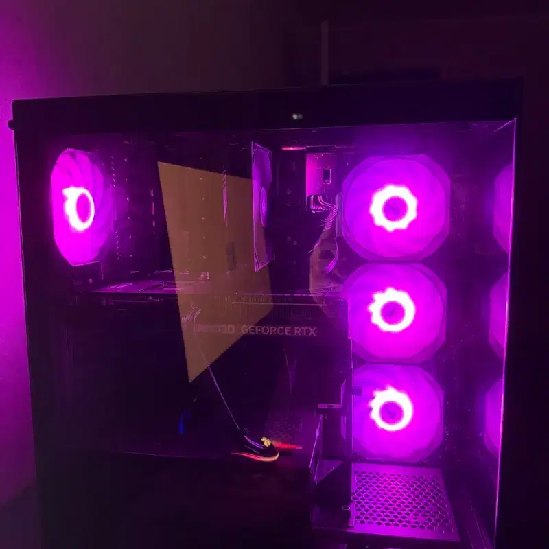 7800x3d 5070ti 고사양 게이밍pc 판매합니다.