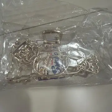 도쿄 야쿠르트 스왈로스 츠바쿠로 헤어 클립