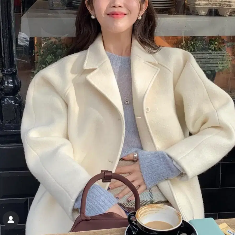 화이트 울자켓