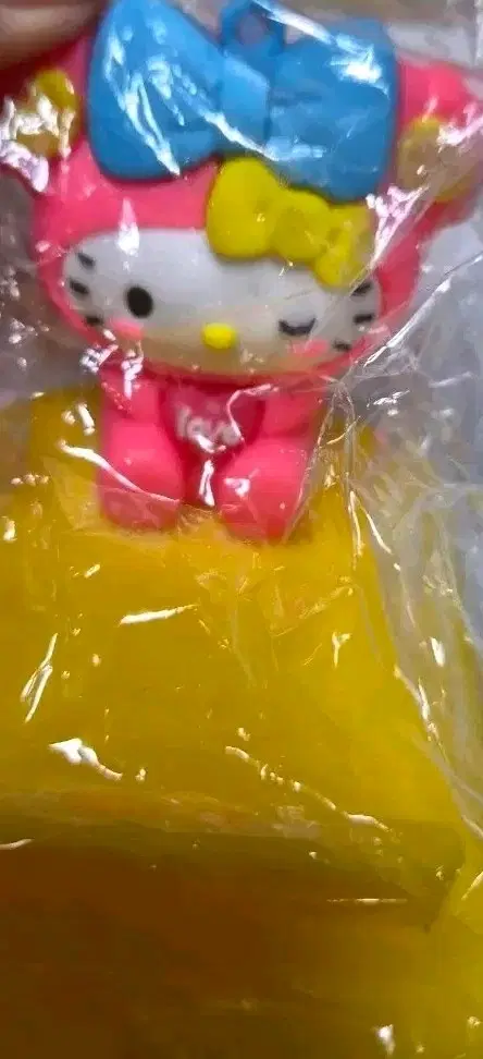 헬로키티 옐로우 핸드폰거치대