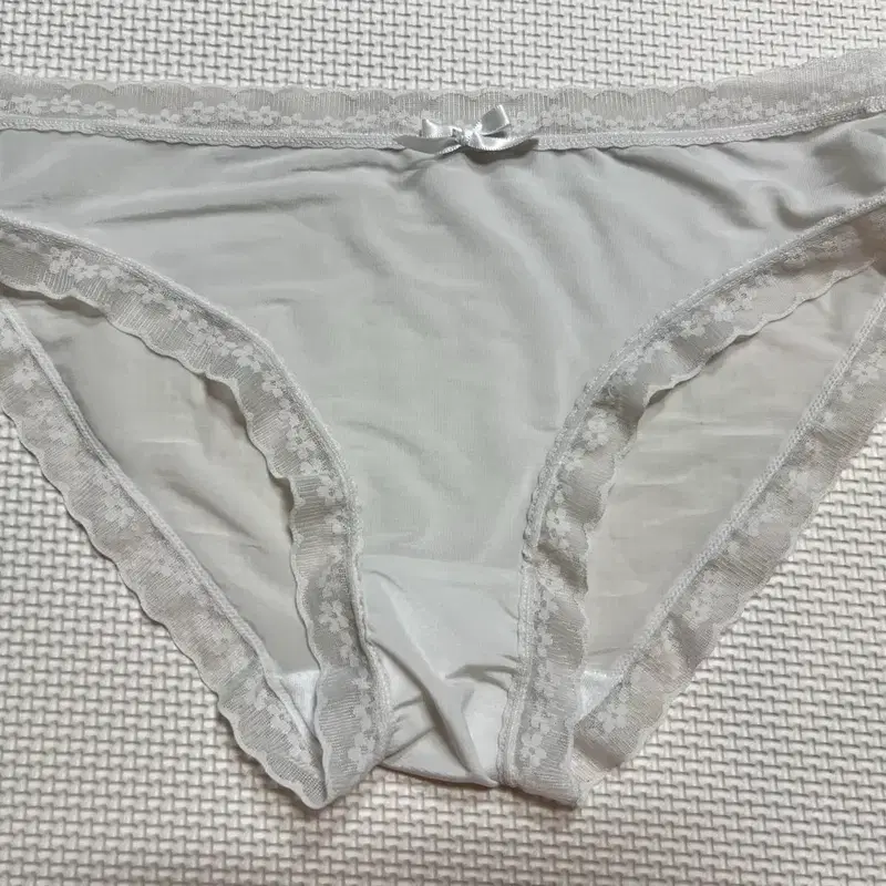 (중고) N 순수 화이트 삼각팬티