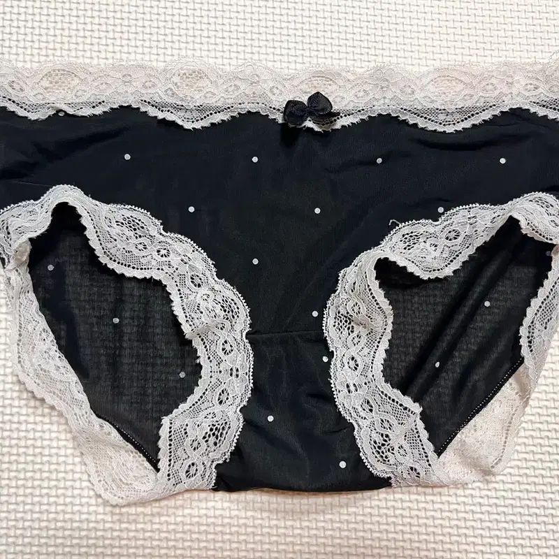 (중고) N 큐티허니 레이스 삼각팬티