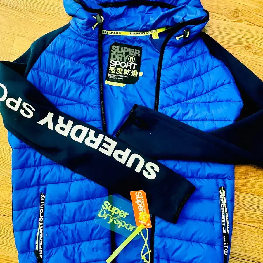 [미착용 택달린 새상품] SUPERDRY 하이브리드 집 후드 패딩자켓