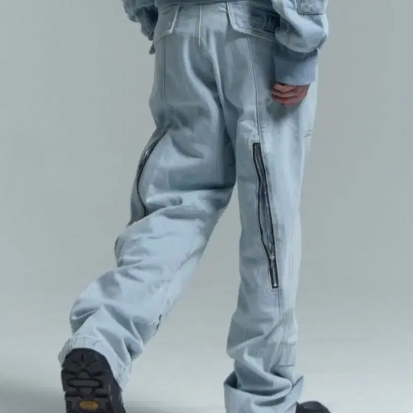 플라스틱프로덕트 Mpa Wave Zipper pants 1