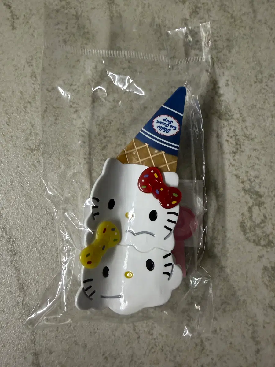 산리오하우스 아이스크림 키티 집게핀 오리지널