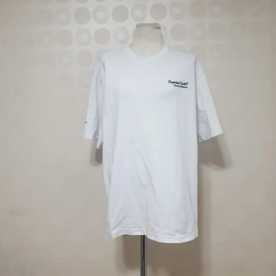 에잇세컨즈 반팔티77 티셔츠77