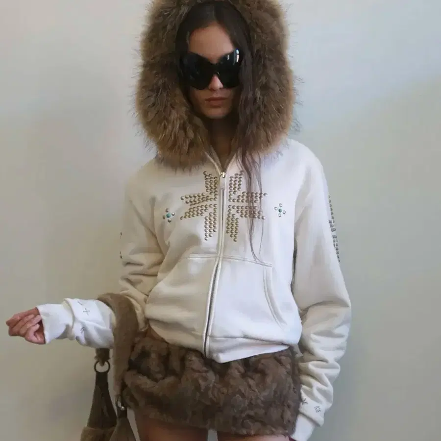 스컬프터 퍼 트리밍 후드집업 Fur Trimming Hooded Zip-Up Dirty White