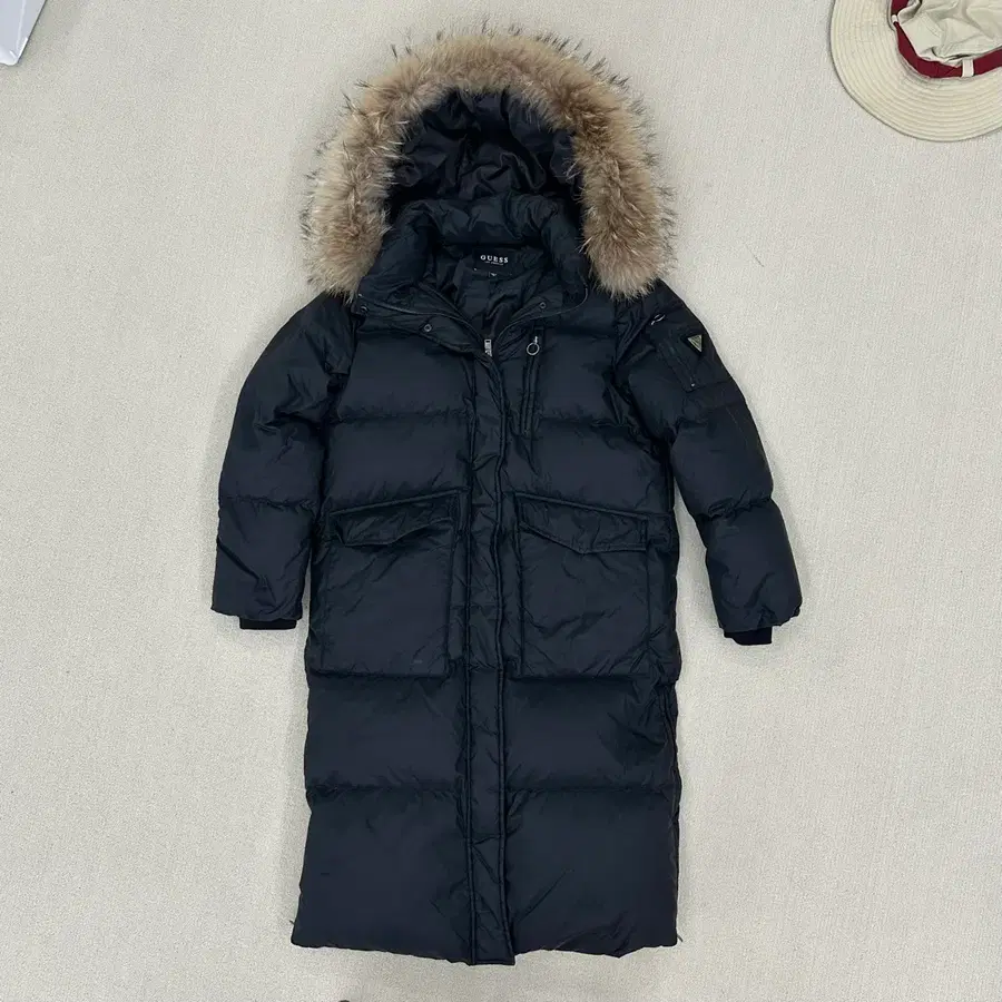 Guess 블랙 거위다운 롱패딩 S