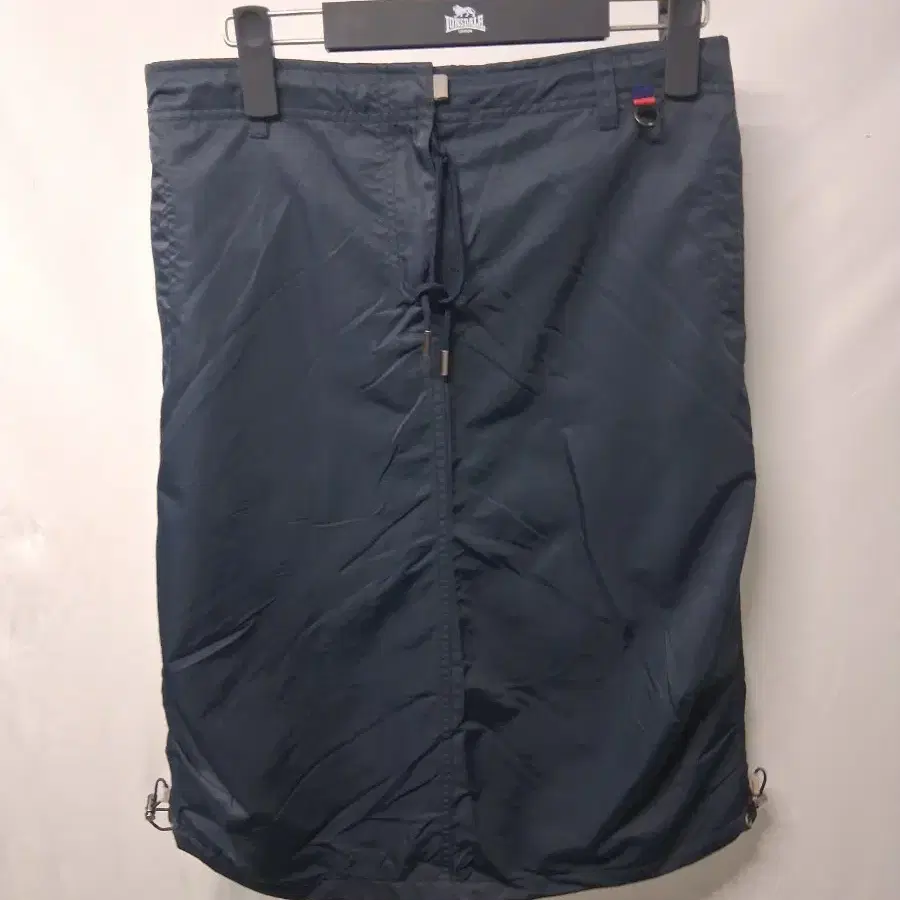 A6Lonsdale 네이비 트레이닝 스커트 허리둘레 67cm