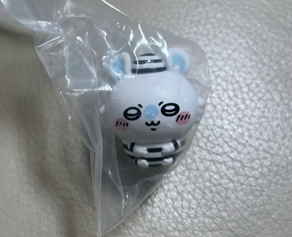 치이카와 프리즌 피규어 컬렉션 감옥 모몽가 미개봉 새제품