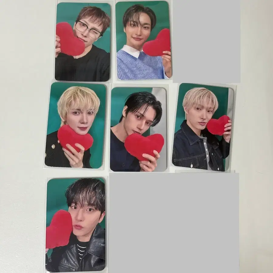 에이티즈 ateez 포토카드 포카 하튜티즈 홍중 성화 여상 민기 우영 종호