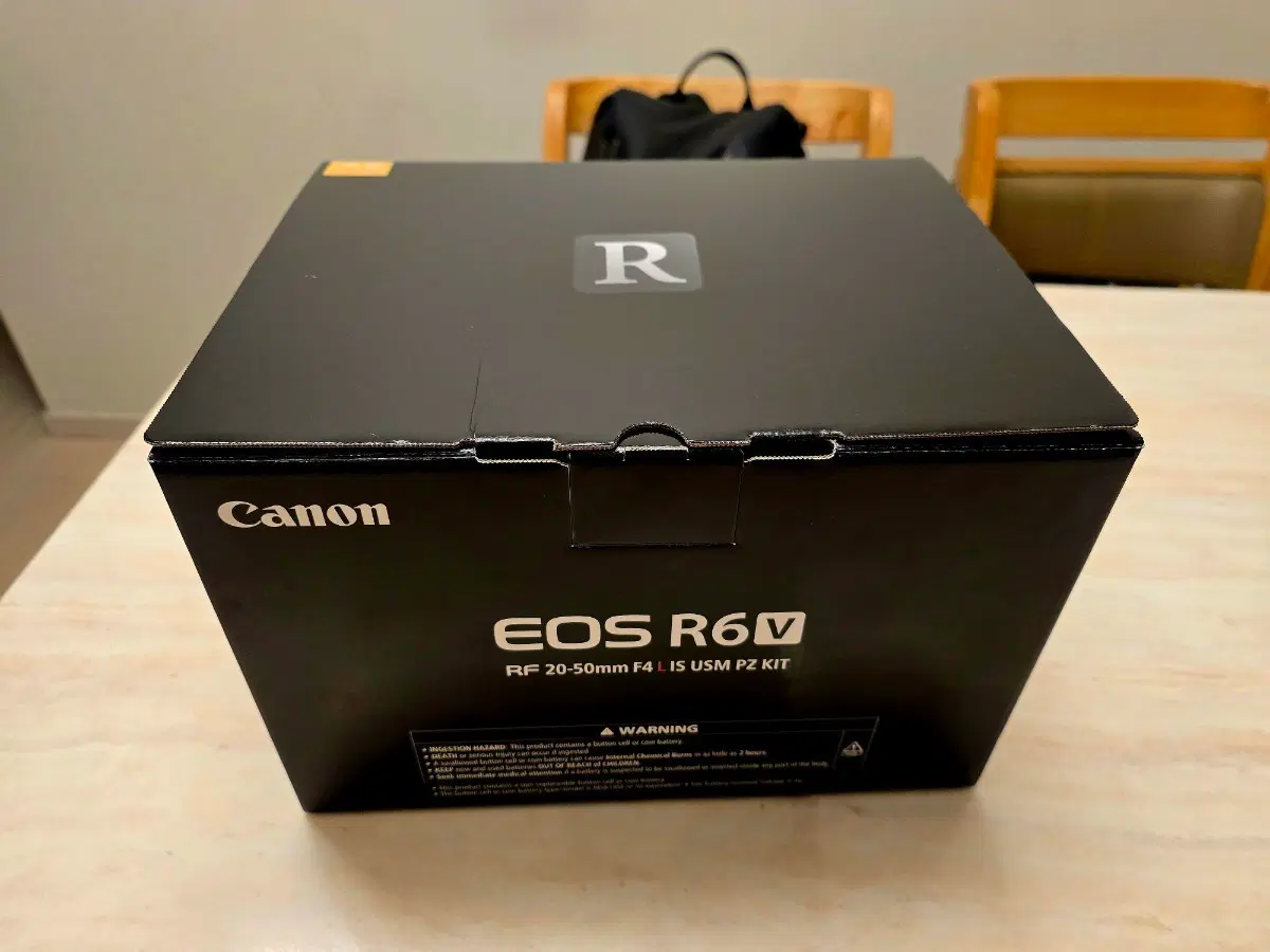 캐논 EOS R6V 미사용 신품 판매합니다.