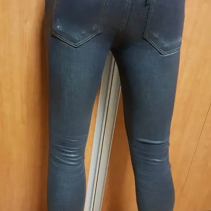 모디파이드스판우레탄코팅진청바지28인치 입니다