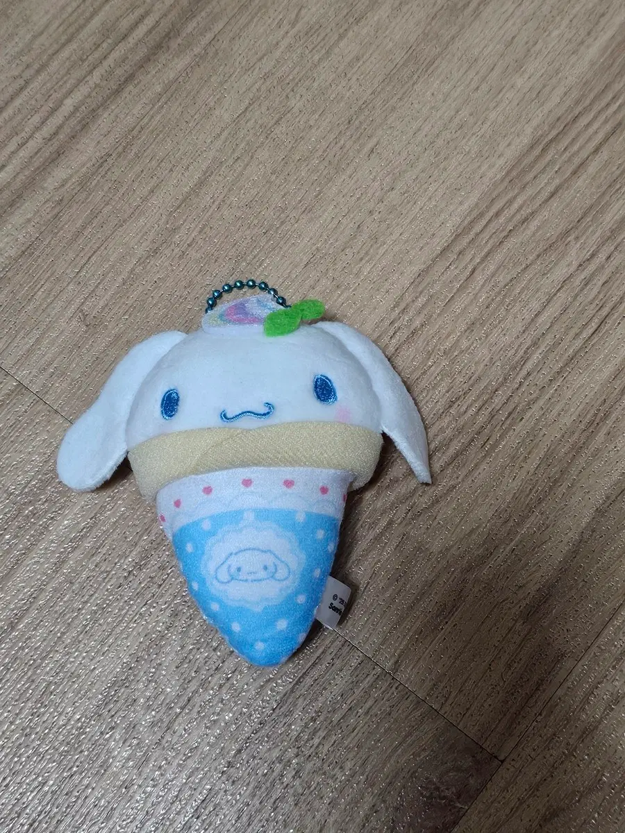 산리오 시나모롤 아이스크림 인형 키링 가챠