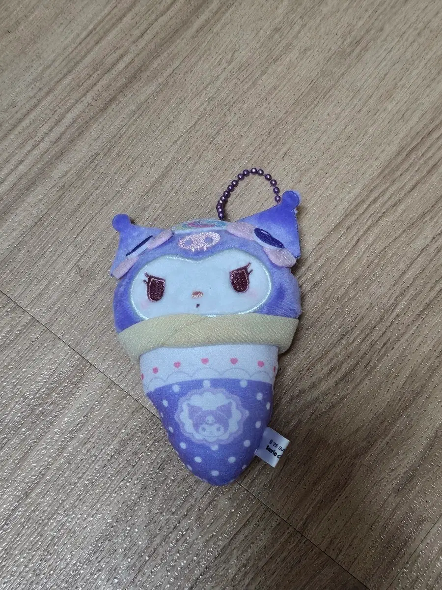 산리오 쿠로미 아이스크림 키링 인형 가챠