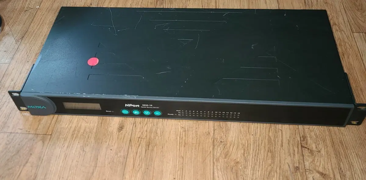MOXA NPort 5650-16 시리얼 디바이스