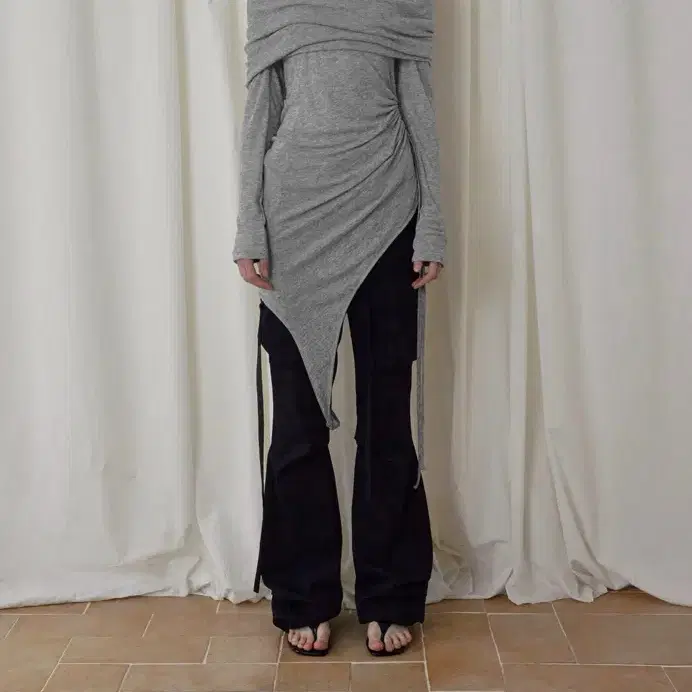 보헴서 TWO-WAY OFFSHOULDER TOP LIGHT GRAY