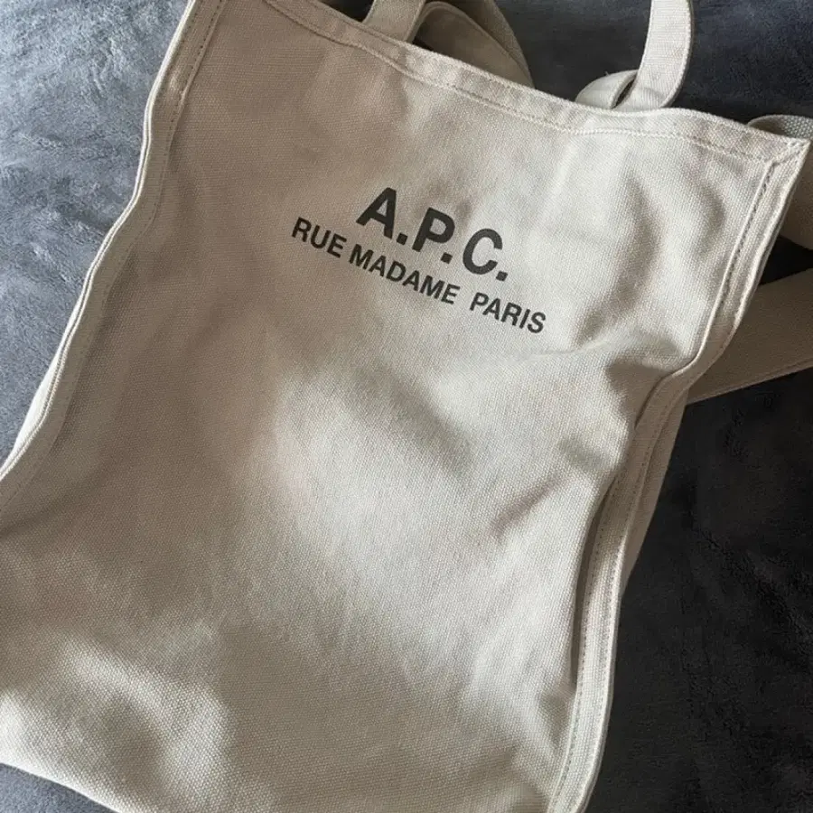 아페쎄 A.P.C Cabas Recuperation bag 카바스 토트백 크로스백