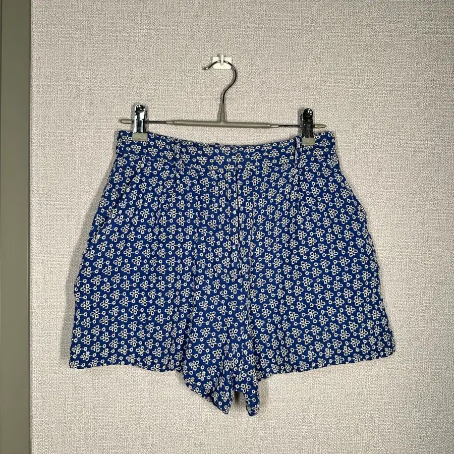 ZARA 자라 펀칭 숏팬츠 블루