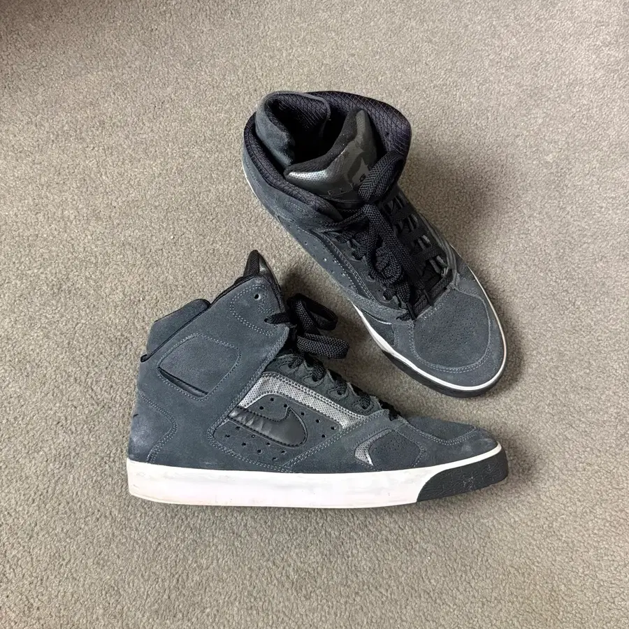 Nike Auto Flight High Sz 11.5 (295)