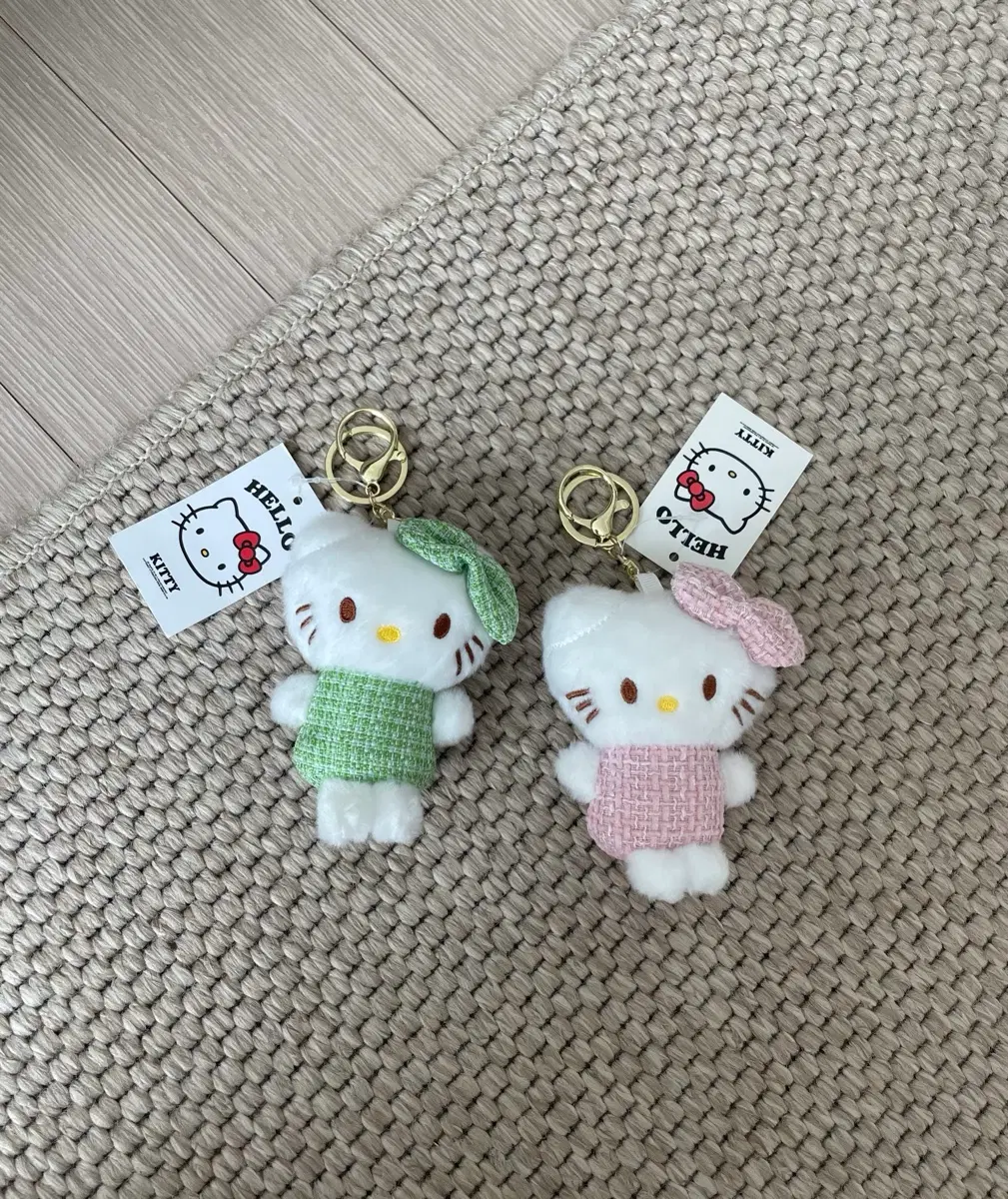 [새상품] 헬로키티 트위드 인형 키링