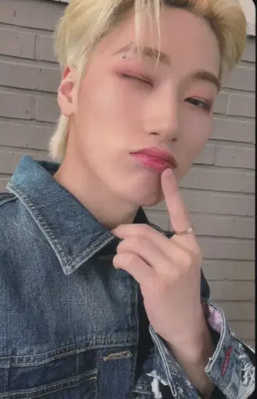 ATEEZ THE WORLD EP.1:MOVEMENT 산 트레이딩 카드