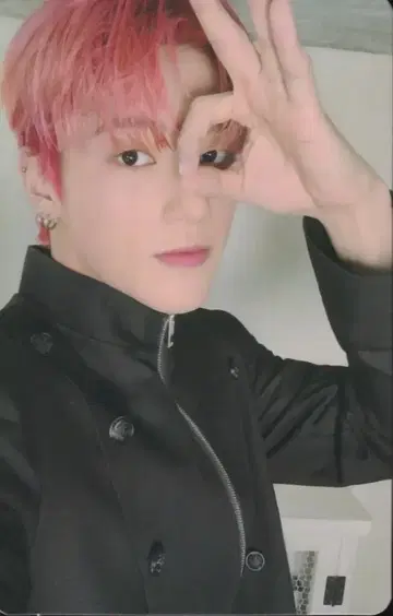 ATEEZ LIMITLESS WOO YOUNG 트레이딩 카드