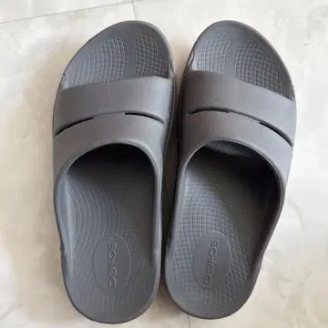 OOFOS 리커버리 샌들 그레이 M5 W7
