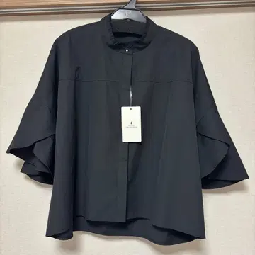 UNITED ARROWS 플레어 슬리브 블라우스 블랙 택 포함