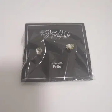 Stray Kids Felix 프로듀스 귀걸이