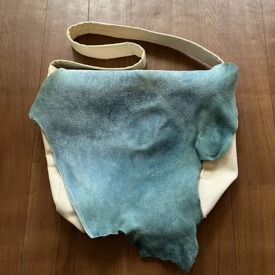 [M]비즈빔 ICT U.T. Satchel Bag 사첼 숄더 백 미디움 블루