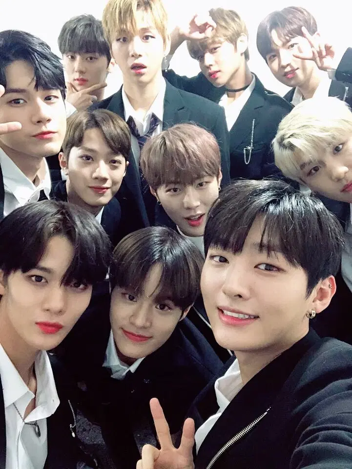 워너원 & 강다니엘 포스터 / 비공굿 양도, 나눔 합니다