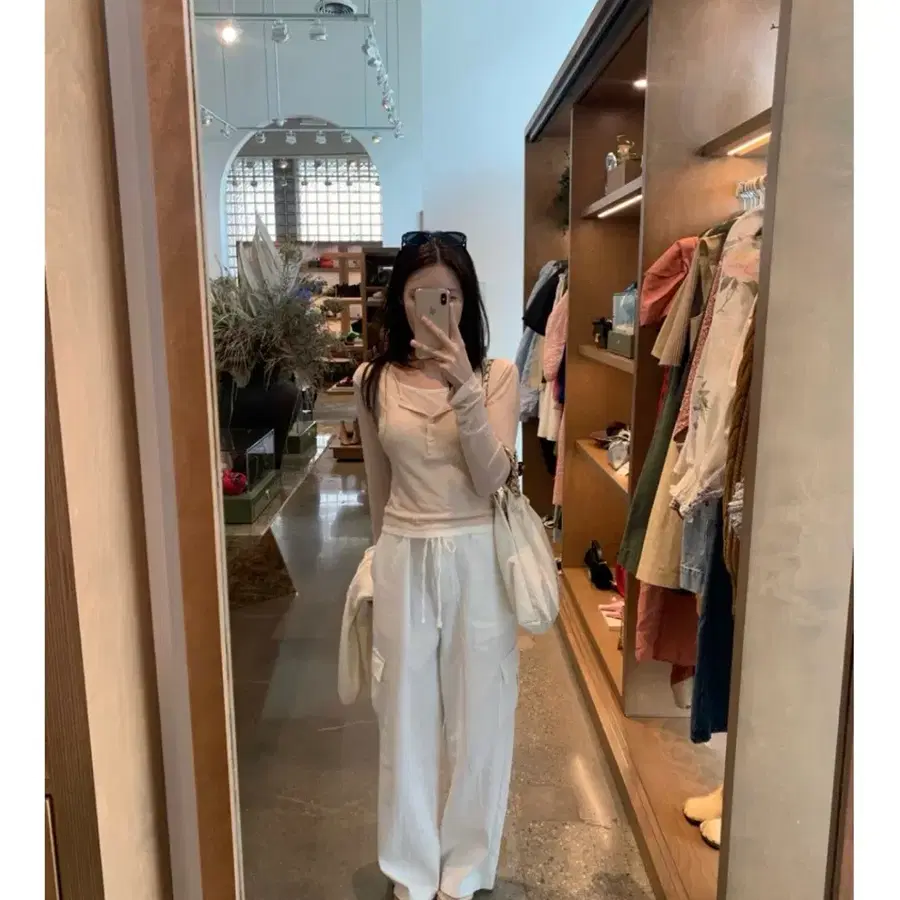 레이지샵 Button layered t-shirt 버튼 레이어드 티셔츠
