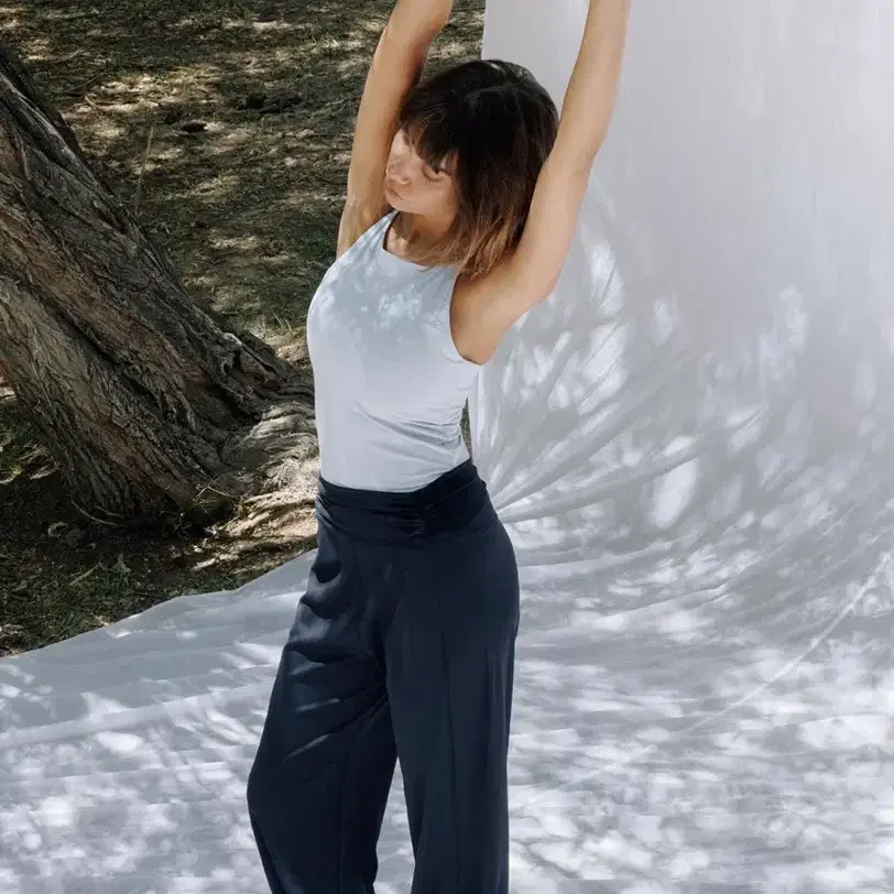 부디무드라 shirring jogger pants 네이비