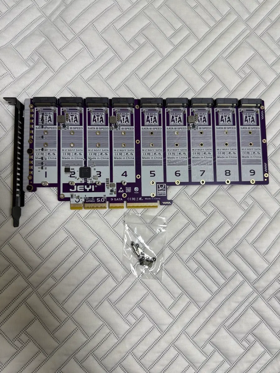 9슬롯 M.2 SATA SSD 확장카드