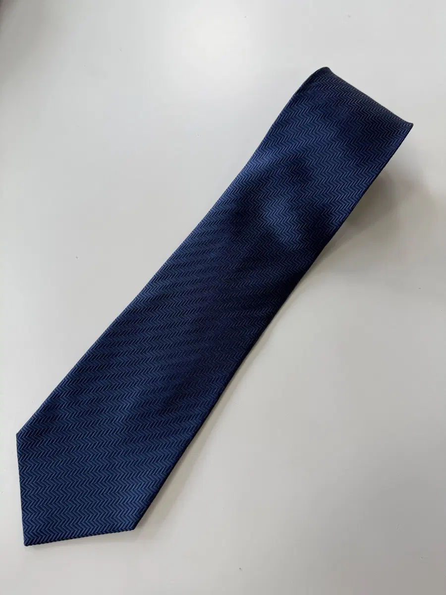 루이까또즈(LOUIS QUATORZE) 실크 넥타이 9cm