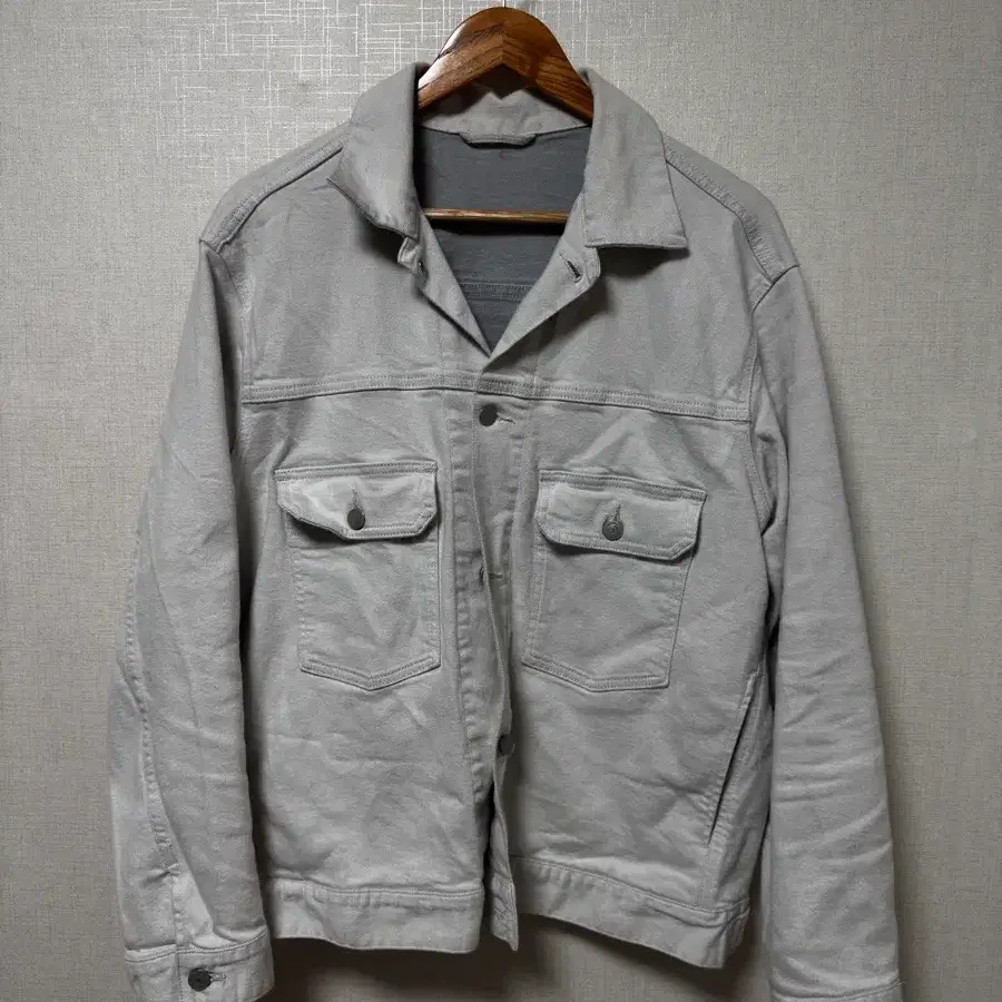 유니클로 화이트 데님 자켓 (XL)