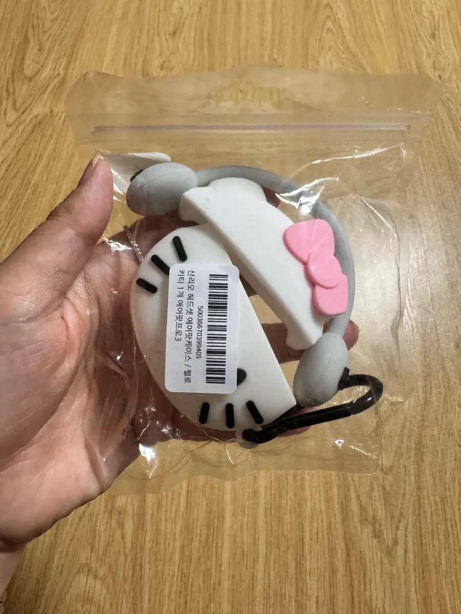 (새상품) 에어팟 프로3 키티 케이스