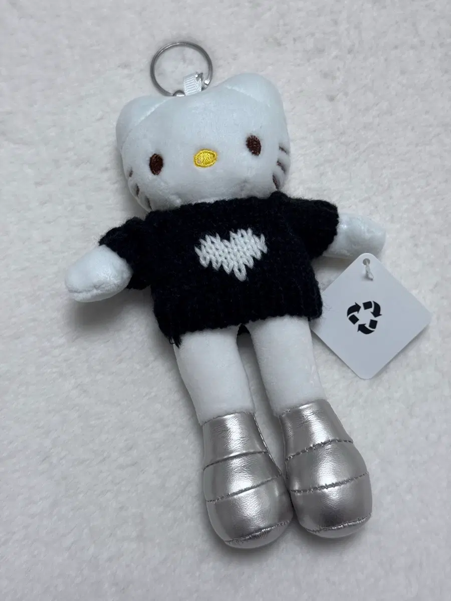롱다리키티 블랙하트니트 인형키링 (수량2개)