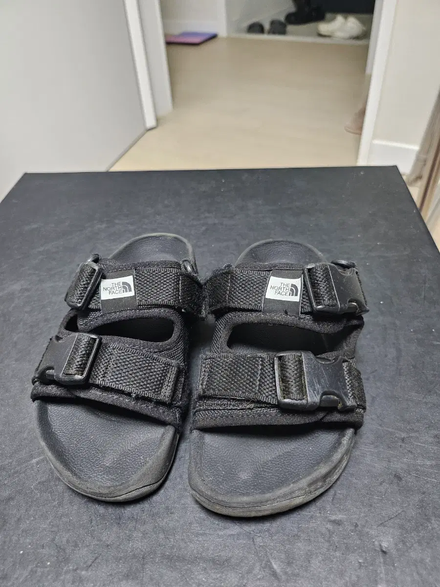노스페이스 블랙 샌들 190mm 상태매우좋음