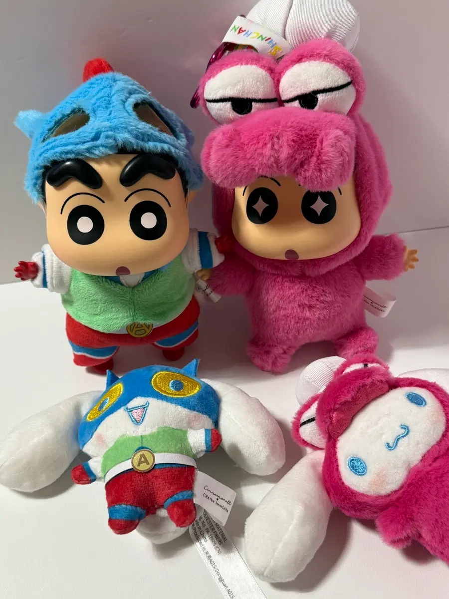 탑토이 짱구 시나모롤 인형 키링 뱃지