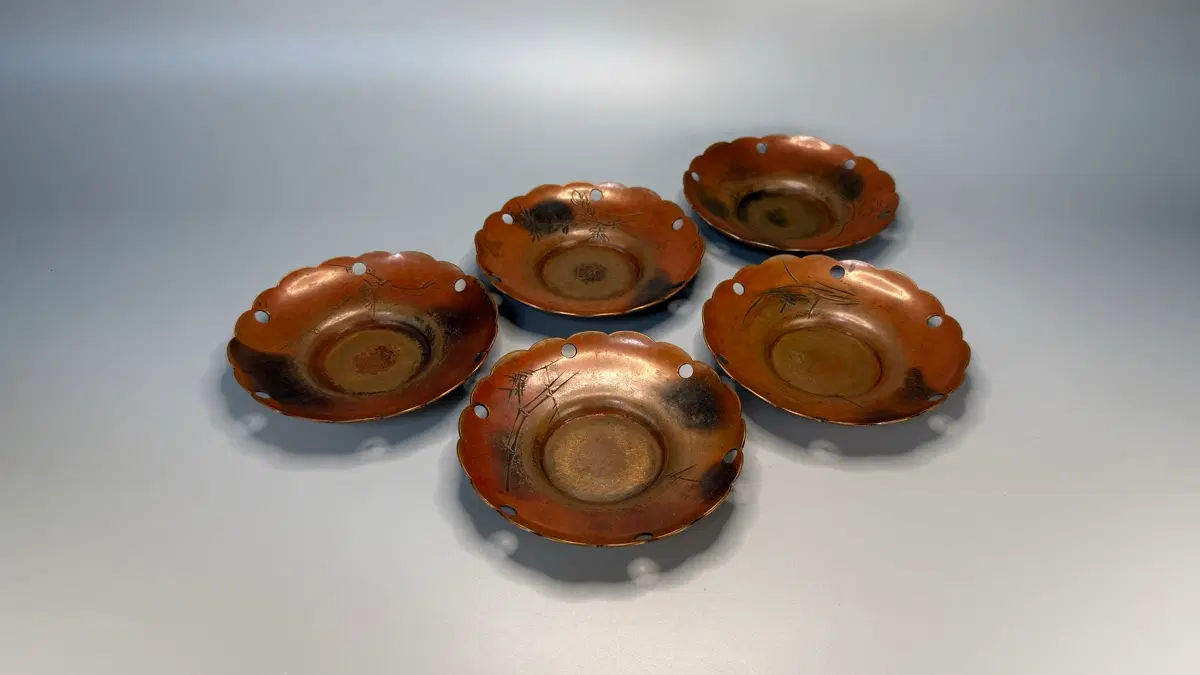 송화당 동제 화형 오군자문 잔탁 5매 차탁 차선 잔대 잔받침